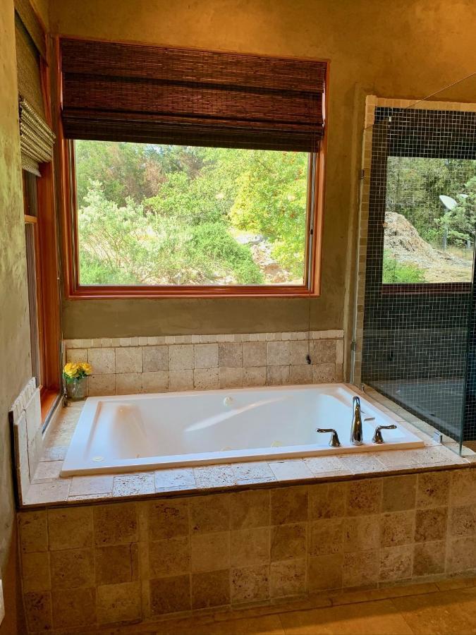Scenic Hill Country Retreat - Rhino Ranch Vila New Braunfels Exterior foto